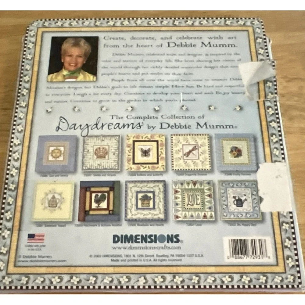 New Dimensions Daydreams‎ Debbie Mumm LOVE Cross Stitch Kit 72931 8x8
